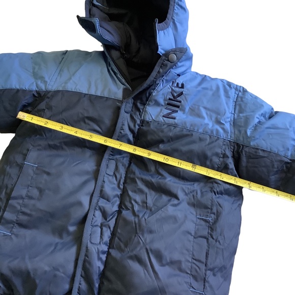 Reversible Nike Puffy Coat - Picture 6 of 13
